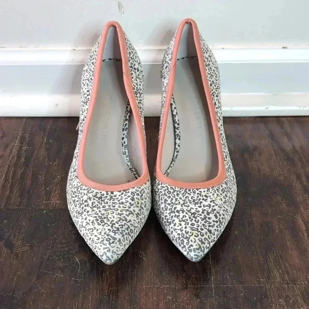 LORI Goldstein Collection Novelty Pumps Ditsy Animal